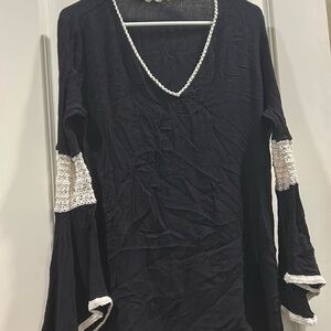 Solitaire Swim Gauzy CoverUp Bell sleeves Crochet Beach Cruise semi sheer size L